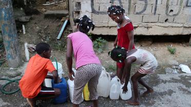 Евакуація та закупи у супермаркетах: як Кариби переживають атаку урагану десятиліття_7 / © Reuters