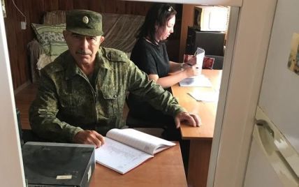 Россиянам начали вручать повестки на границе с Казахстаном (фото)