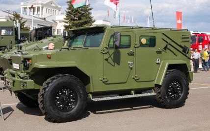 Белорусы представили новый бронеавтомобиль Vitim