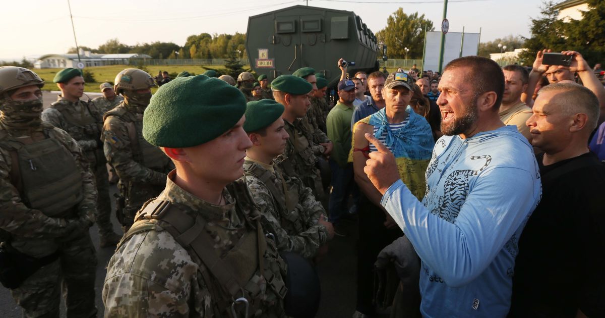 За прорыв границы на пункте Шегини оказались под стражей уже двое активистов