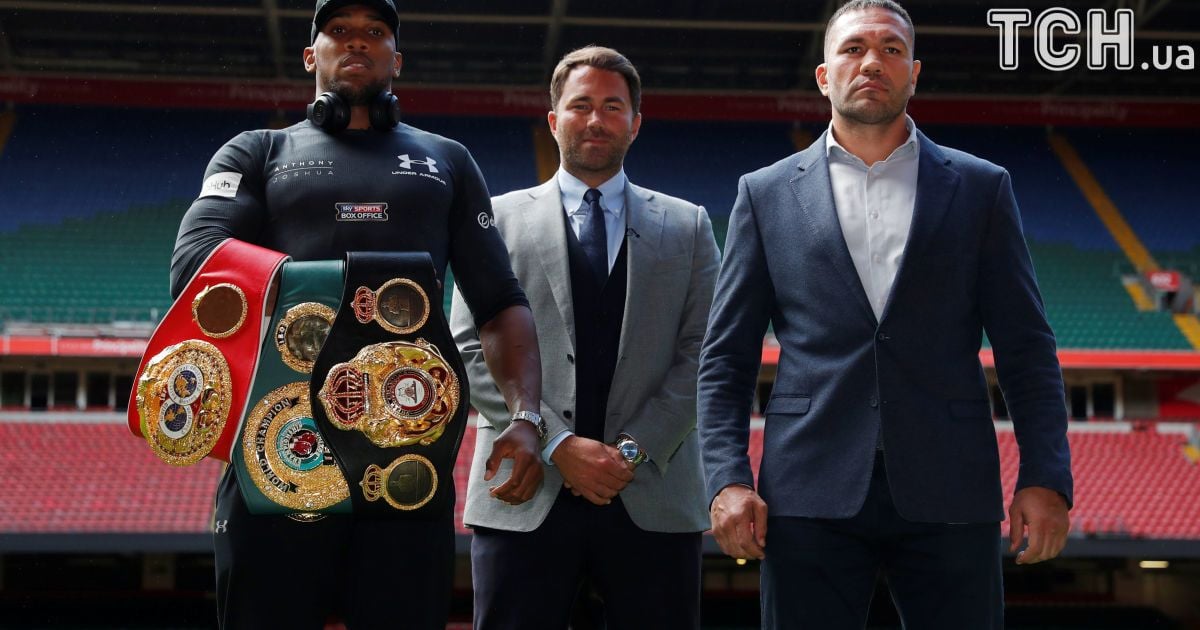 Джошуа и Пулев провели встречу в Кардиффе перед боем. / © Reuters