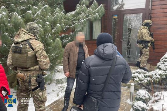 Житель Харківщини постачав до РФ запчастини для військових субмарин, з яких обстрілюють Україну: фото
