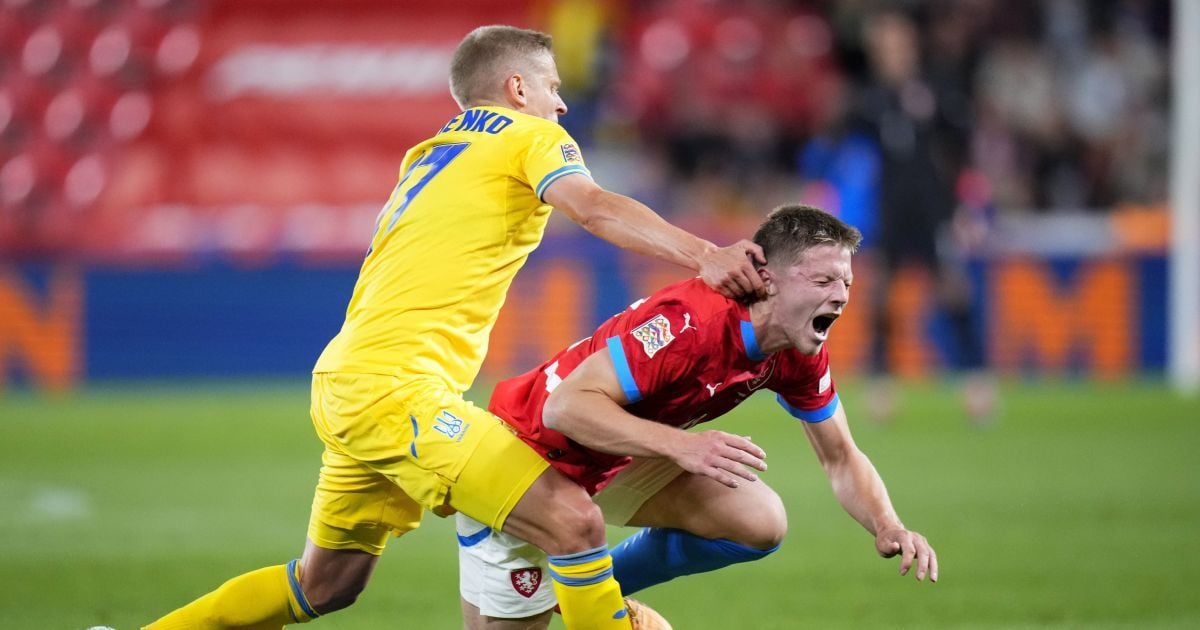 Олександр Зінченко в матчі проти Чехії