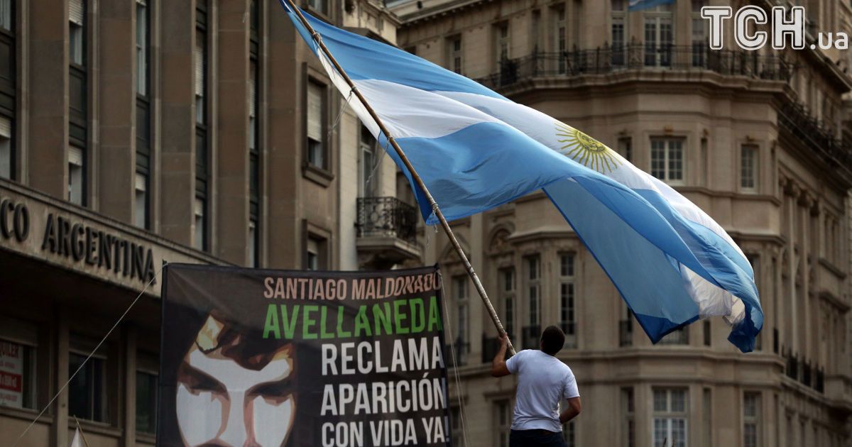 Заворушення спалахнули через півтори години після завершення маршу на підтримку Мальдонадо, коли більшість протестувальників вже встигла розійтися. / © Reuters