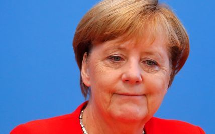"Ужасная прическа": парикмахер Ангелы Меркель рассказал, как впервые принял канцлерку