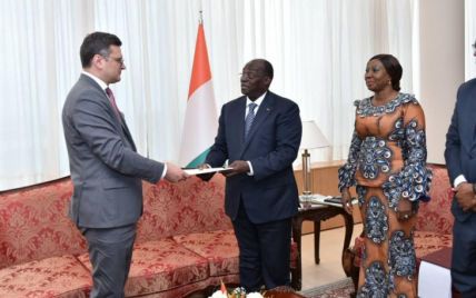 Кот-д'Ивуар присоединился к Крымской платформе — Кулеба о своем "историческом турне"