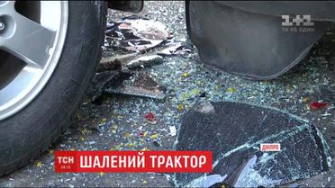 В центре Днепра произошло ДТП с участием трактора, у которого отказали тормоза