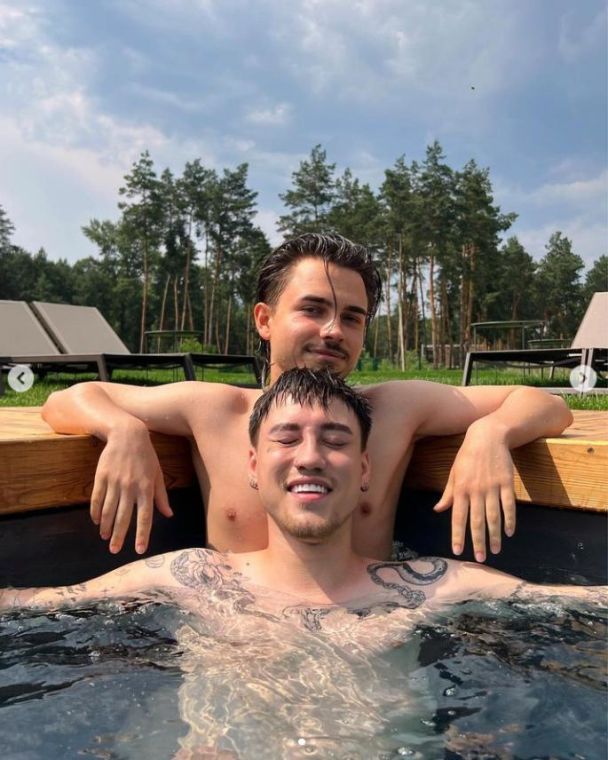 Олег Машуковский с девушкой / © instagram.com/mashukovian