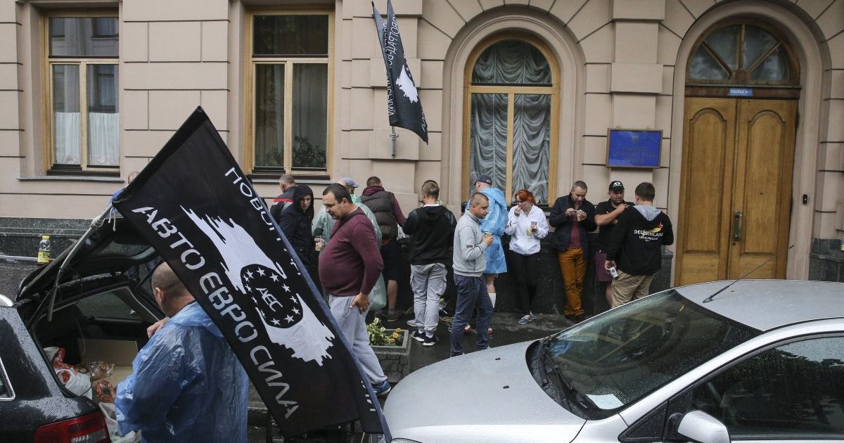 Акція протесту власників "євроблях"_5 / © УНІАН