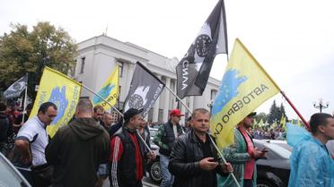 Акція протесту власників "євроблях"_6 / © УНІАН