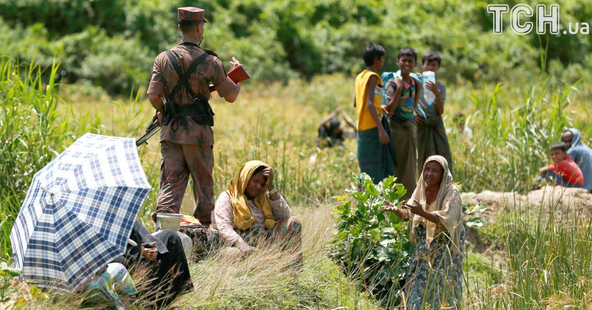 Бенгальські прикордонники не пропускають рохінья до своєї країни. / © Reuters