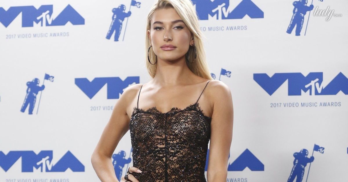 Хейли Болдуин