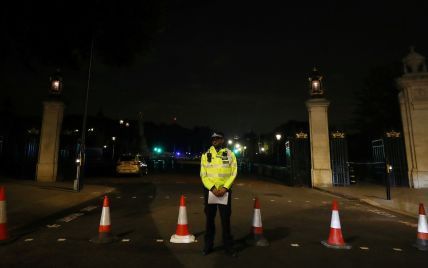 Атаку на поліцію у Лондоні розслідуватимуть як теракт