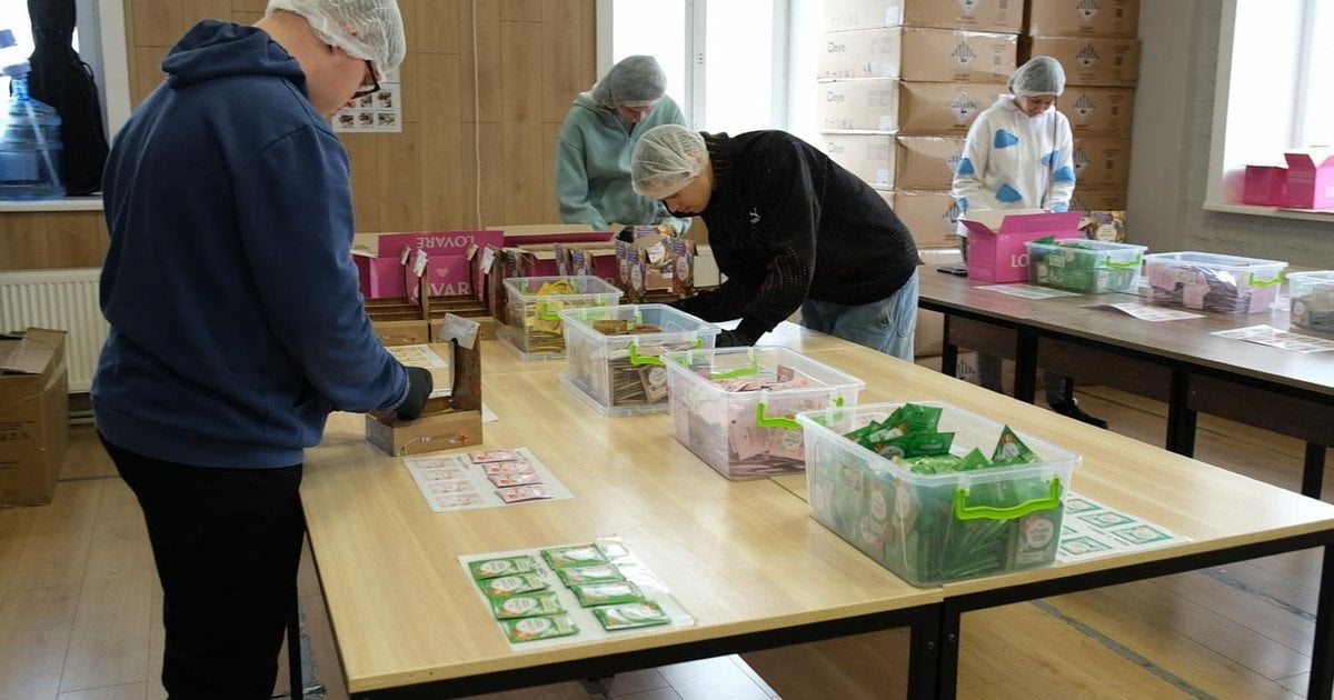 Инклюзивное обучение через практику: как «Мономах» помогает молодежи Центра социально-трудовой адаптации