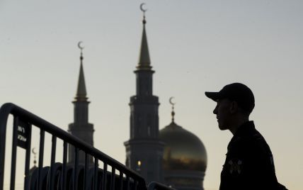 Мусульманам России запретили вступать в брак с представителями других религий