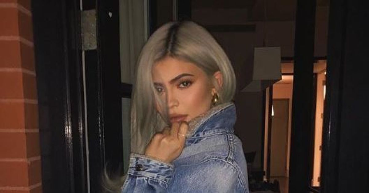 Кайлі Дженнер натякнула на свої заручини з бойфрендом Тревісом Скоттом