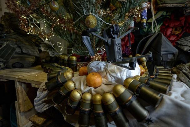Військові святкують Різдво на фронті/ Фото: Костянтин та Влада Ліберови