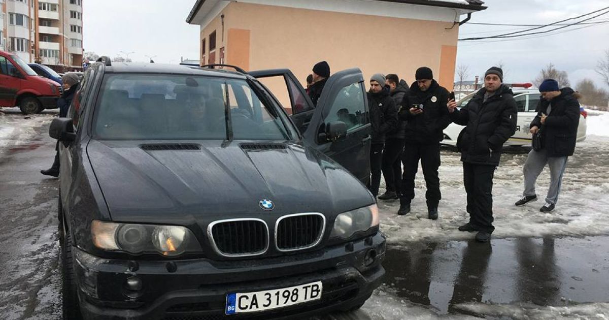 Голливудская погоня. Жители Бучи поймали пьяного водителя BMW X5, протаранившего три автомобиля