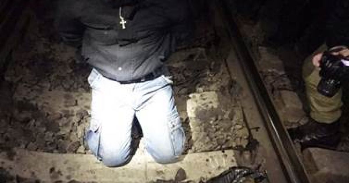 Экс-милиционера, который пытался взорвать пассажирский поезд, осудили на 5 лет