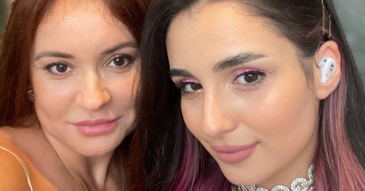 Анна Тринчер с мамой