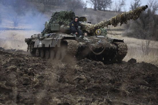 Снаряди зі збідненим ураном: що потрібно про них знати і чому вони викликали істерику у Кремля