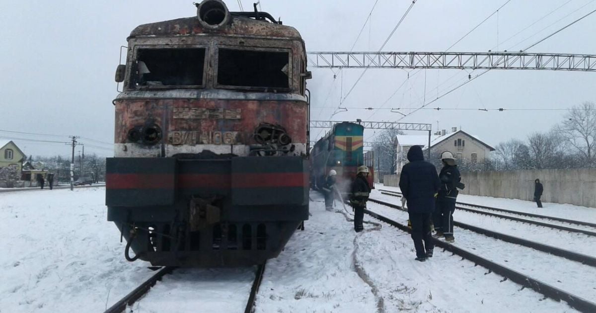 На Львівщині загорівся локомотив_2 / © ДСНС України у Львівській області