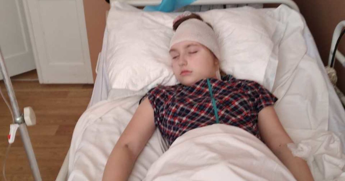 11-летняя Настя нуждается в жертвенной помощи