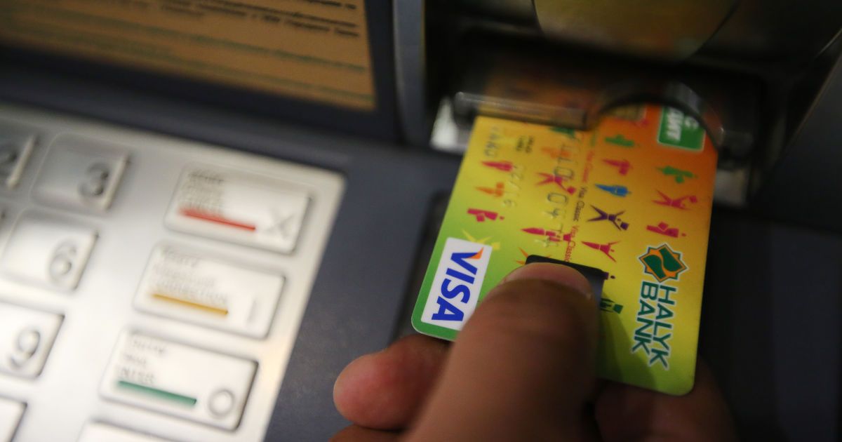 Банкиры критикуют проект новых критериев отбора банков для выплат бюджетникам