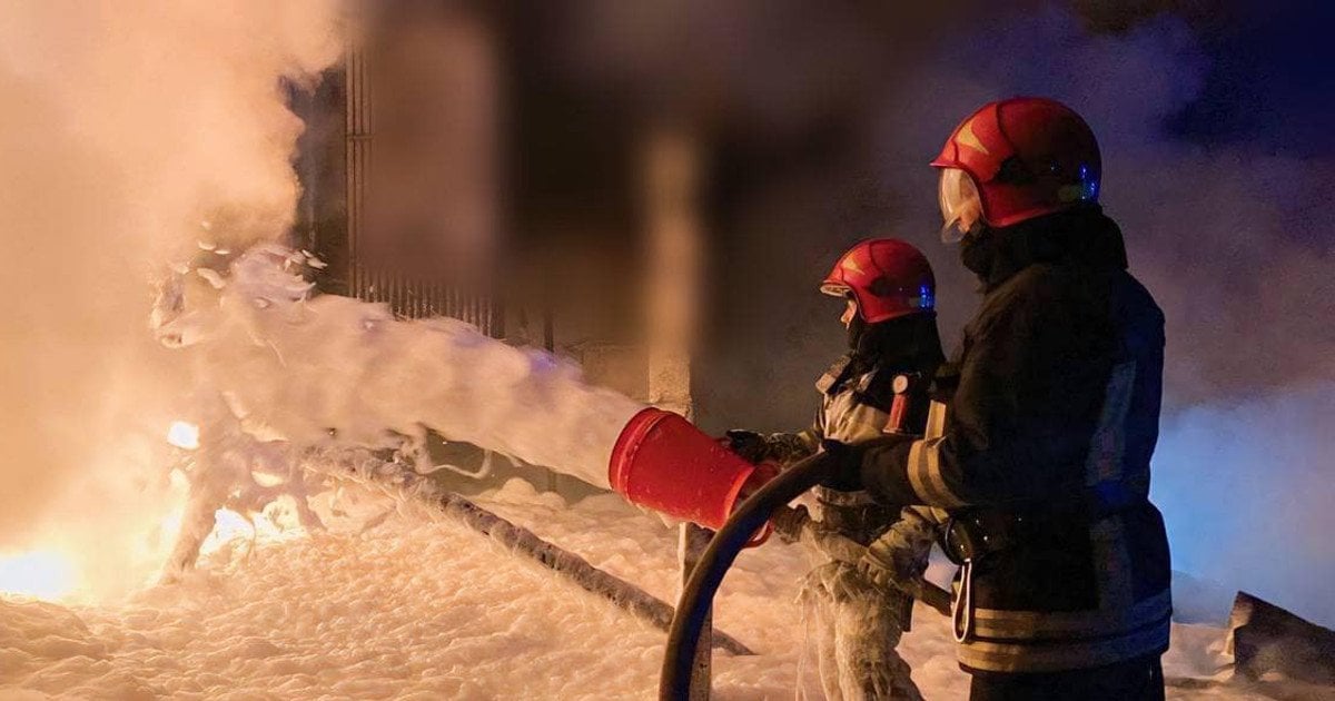 Рятувальники