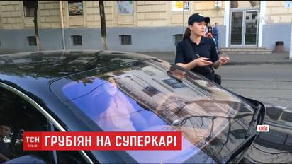В столице водитель "Бентли" припарковался на пешеходном переходе и обругал полицейских