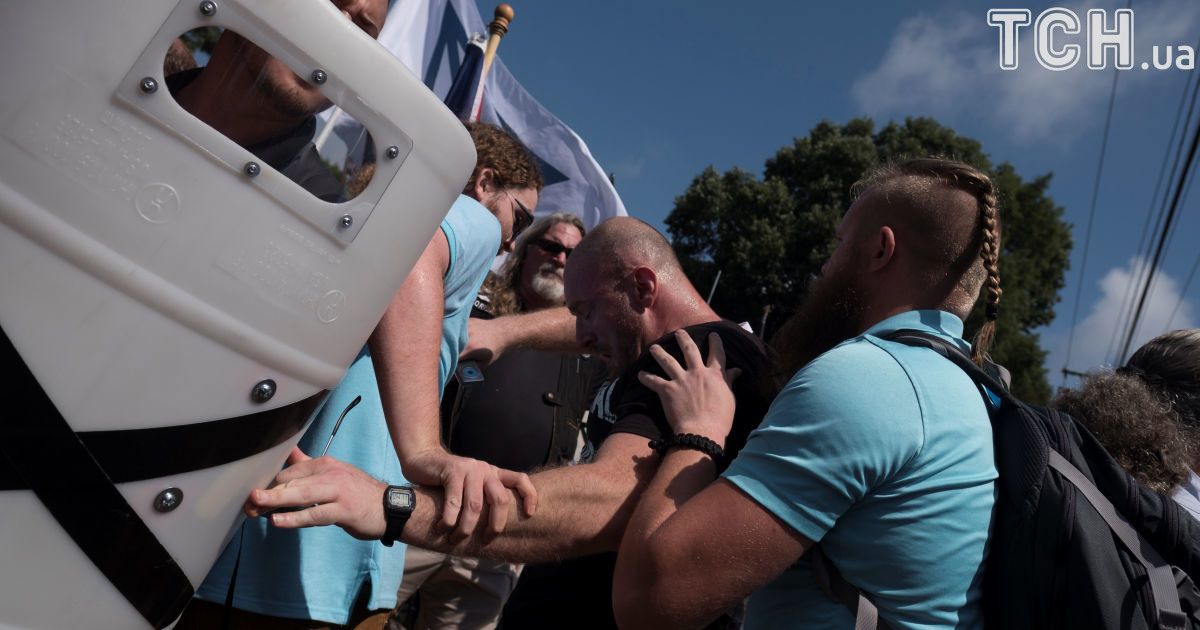 наїзд авто на протестувальників у Вірджинії в США_7 / © Reuters