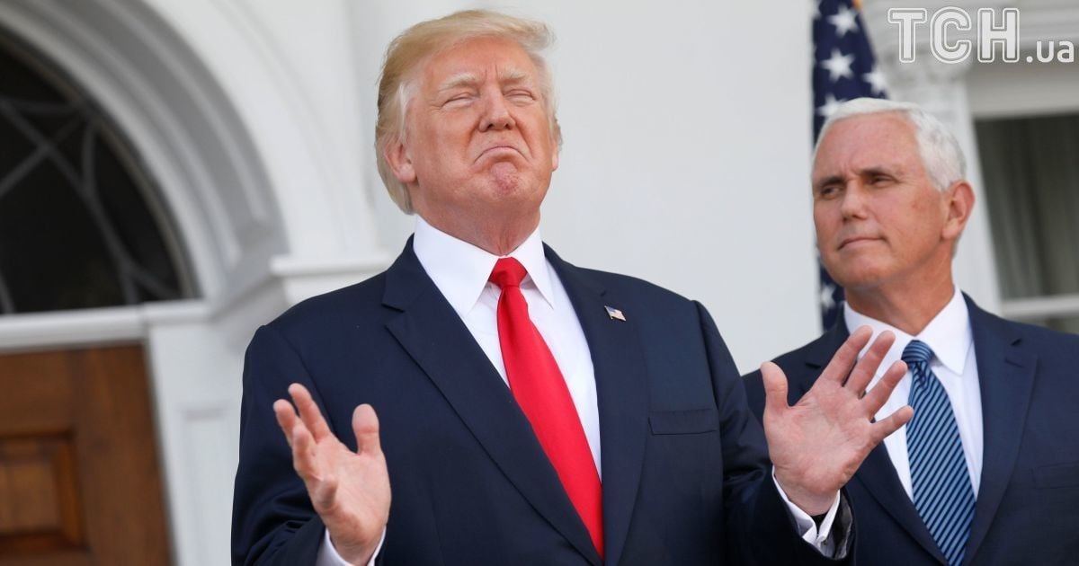 The New Yorker: Трамп крутил романы с моделью Playboy и порнозвездой, пока Мелания няньчилась с сыном