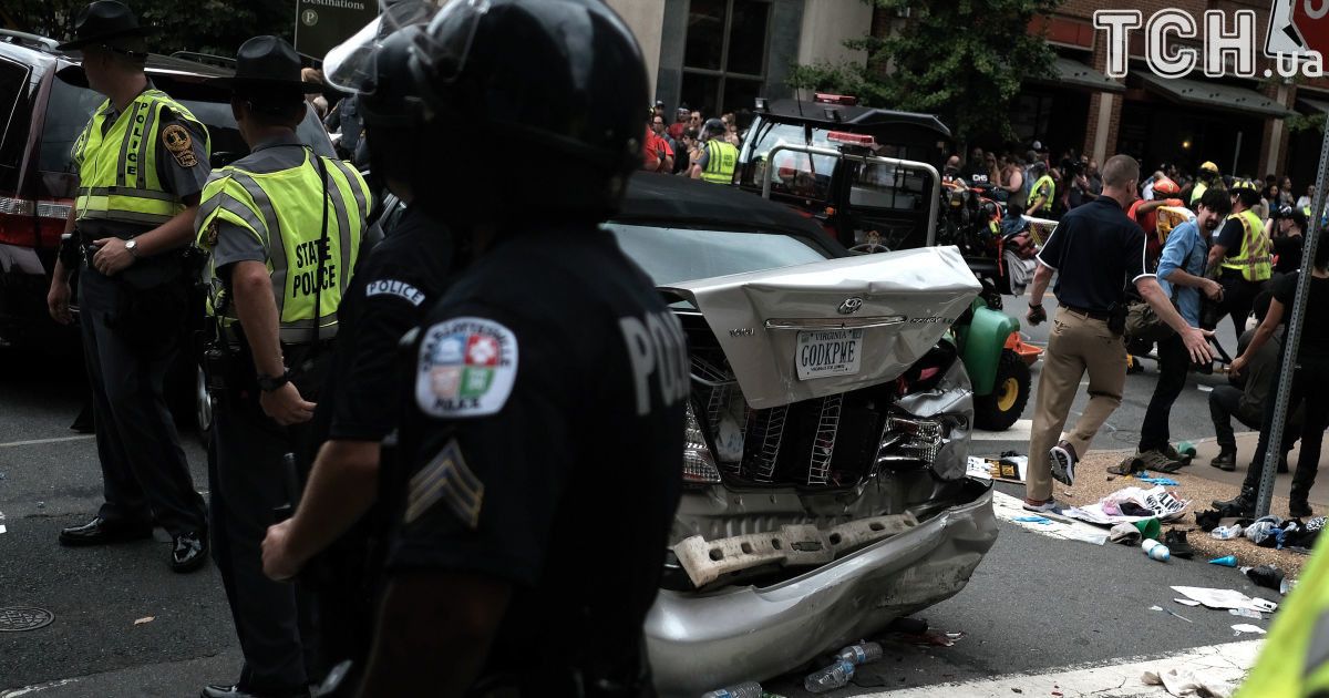 наїзд авто на протестувальників у Вірджинії в США_13 / © Reuters