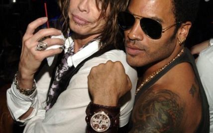 Солист Aerosmith пошутил над обнаженным мужским достоинством Ленни Кравица