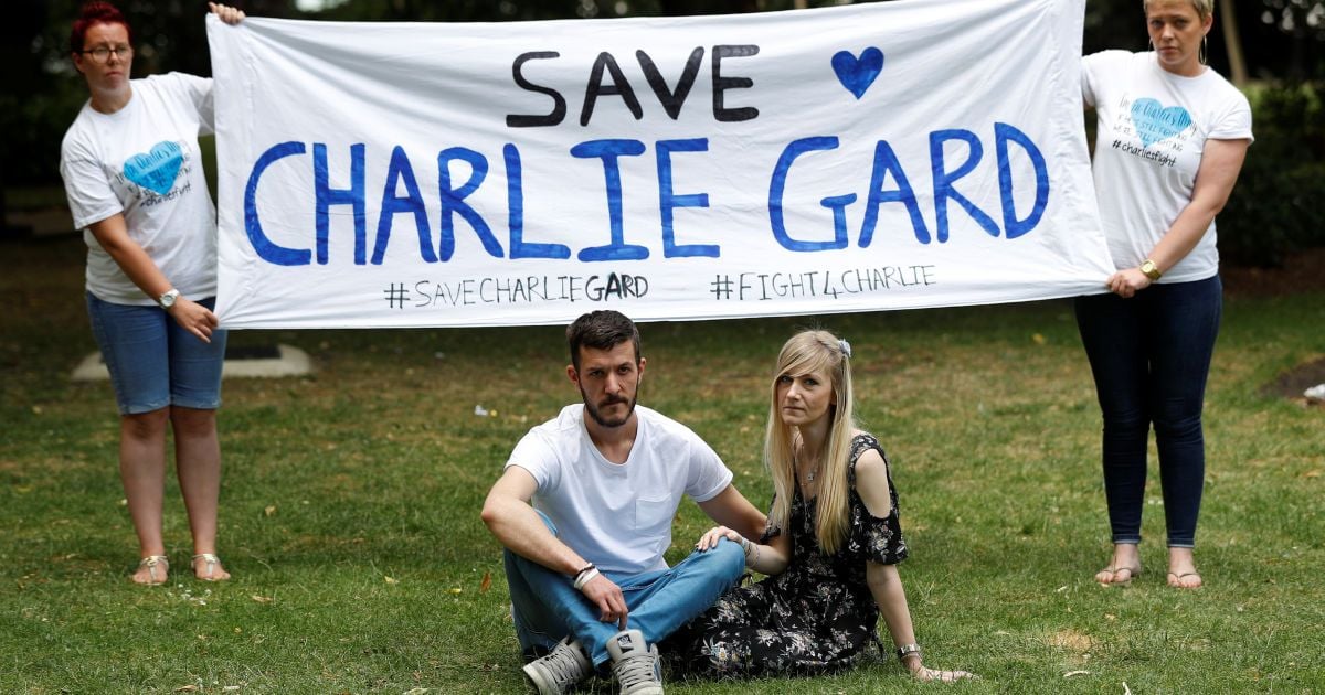 У Британії помер 11-місячний хлопчик Чарлі Гард, долею якого переймався увесь світ
