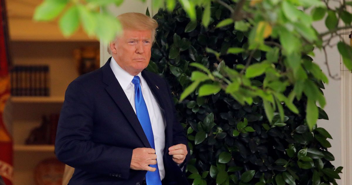 Трамп обиделся на Китай и обвинил его в бездействии из-за ракет КНДР