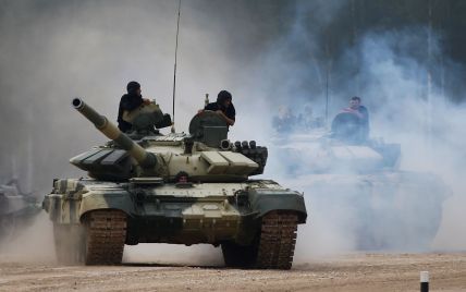 Вблизи зоны АТО украинские военные в темноте запустили противотанковые ракеты