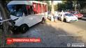 В Николаеве маршрутное авто влетело в дерево - девять человек оказались в больнице