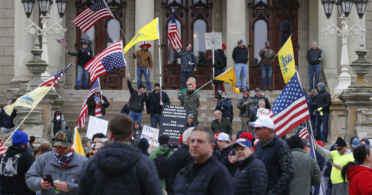 Трамп назвав учасників протестів проти коронавірусного карантину в США "чудовими людьми"