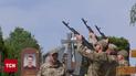 Погибли во время авиаудара! В Черновцах впервые в Украине бойцов похоронили в братской могиле