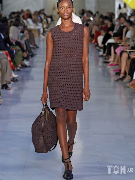 Коллекция Max Mara прет-а-порте сезона весна-лето 2022 / © East News