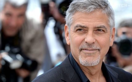 У Мережі з’явилося моторошне відео, де Джордж Клуні врізається у машину