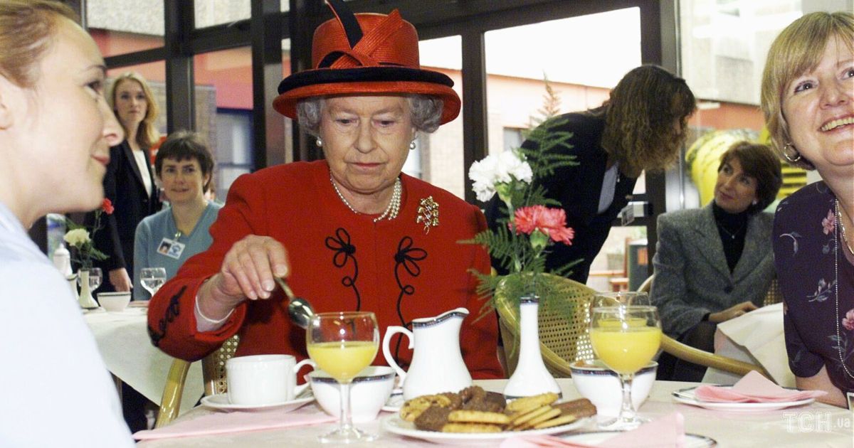 Королева Елизавета II