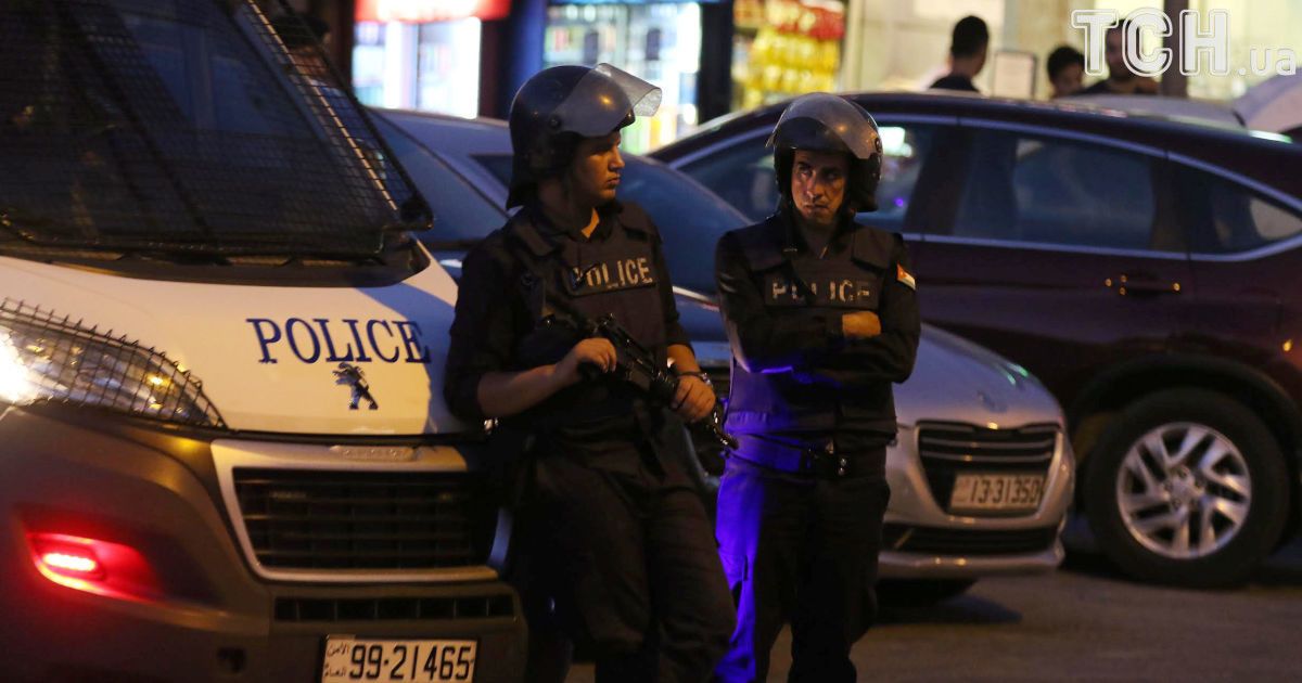 В Йорданії напали на ізраїльське посольство, є загиблий і поранені