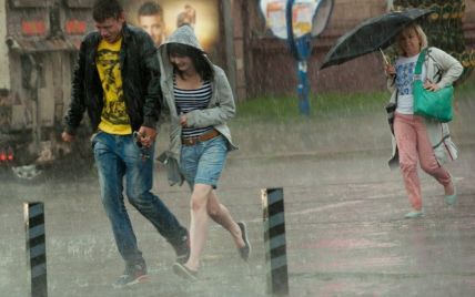 Україна в полоні негоди: названо регіони, які накриють потужні зливи із грозами 21 липня