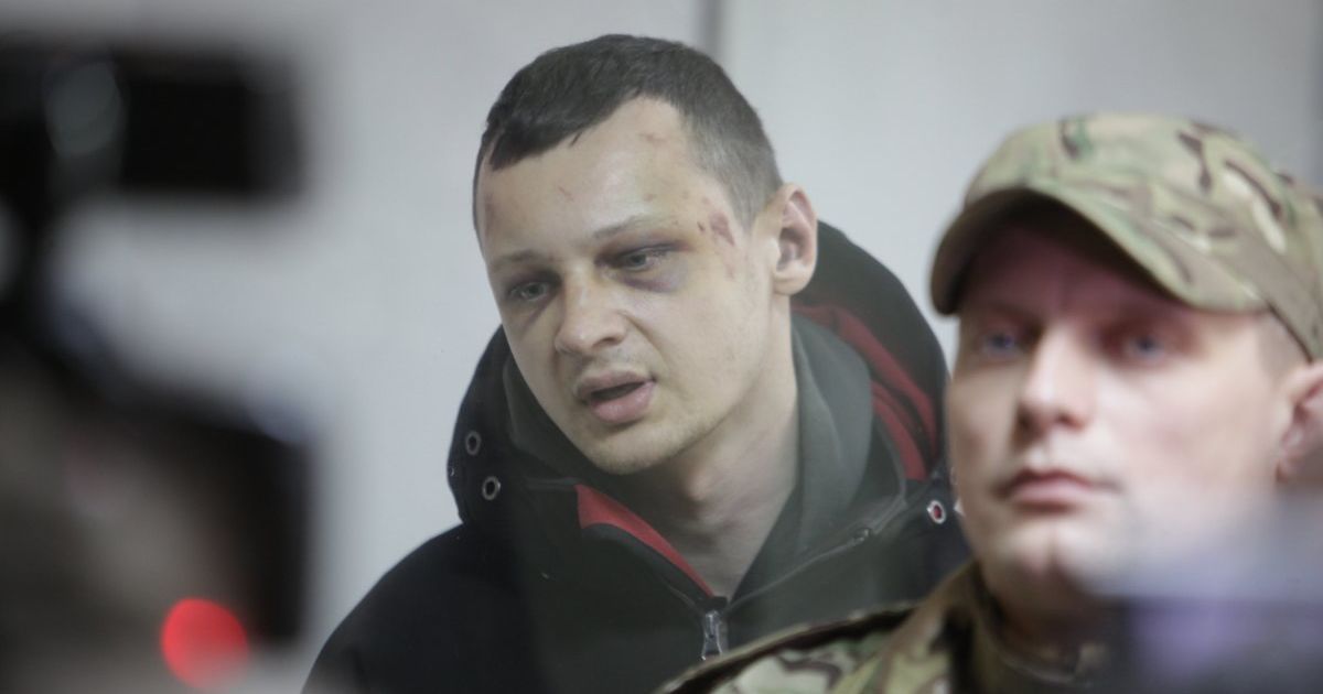 Ночью на Краснова надели электронный браслет