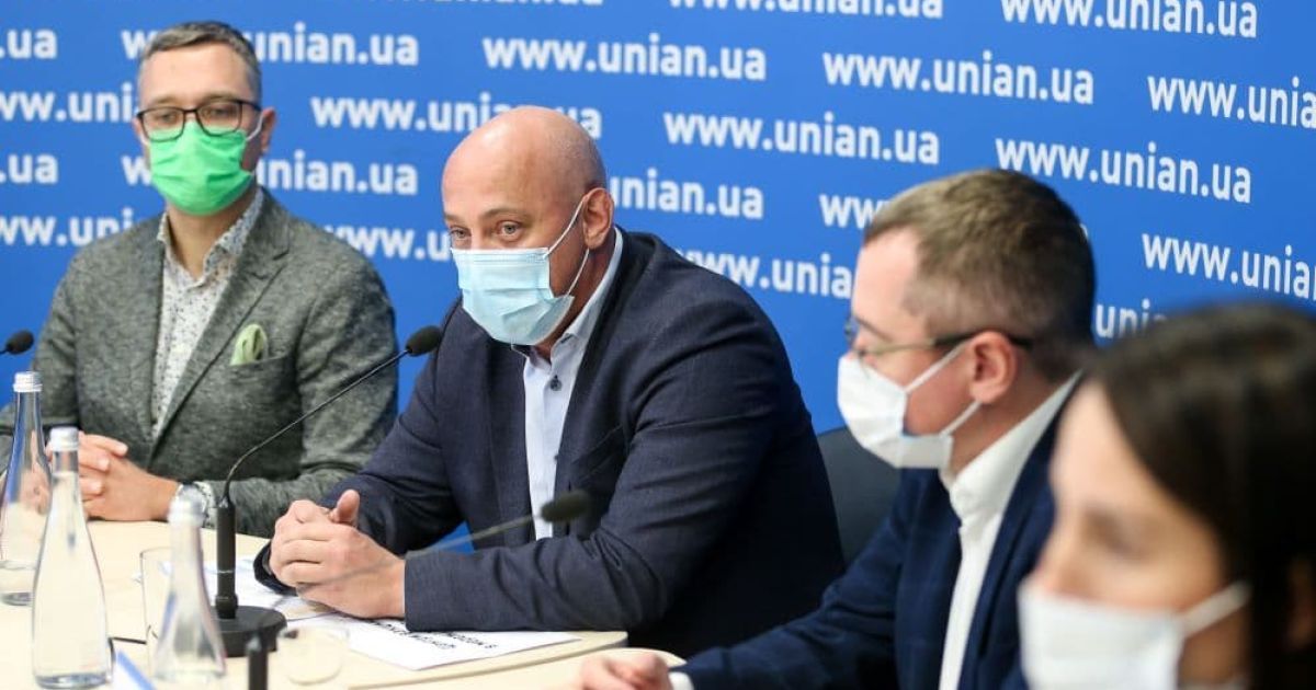 Большой ритейл потерял большинство покупателей из-за карантина: что критикует и предлагает бизнес
