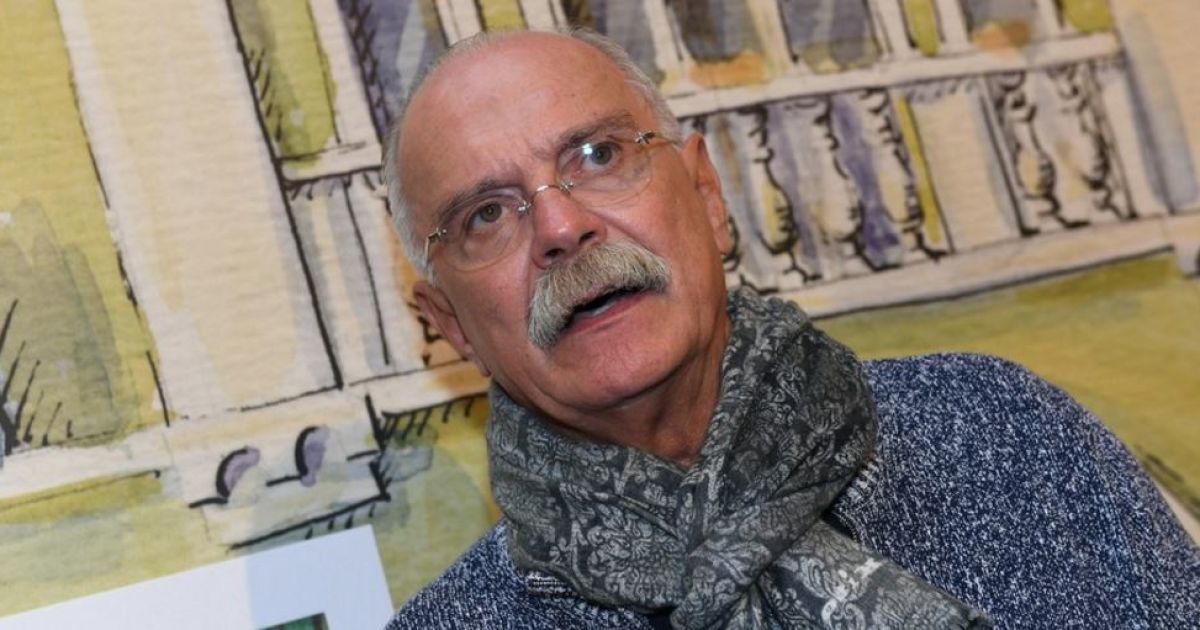Попытка номер два: неизвестные снова обстреляли окна студии Никиты Михалкова
