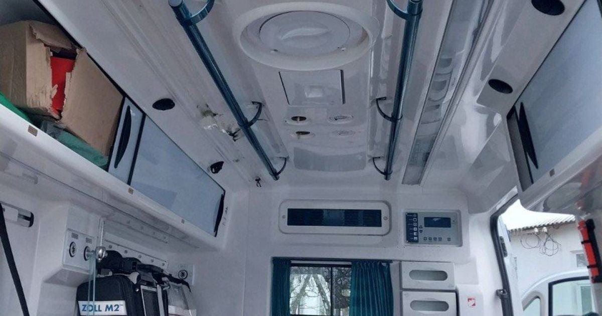 На Херсонщині під обстріл потрапила швидка. ФОТО: Херсонська ОВА/Telegram