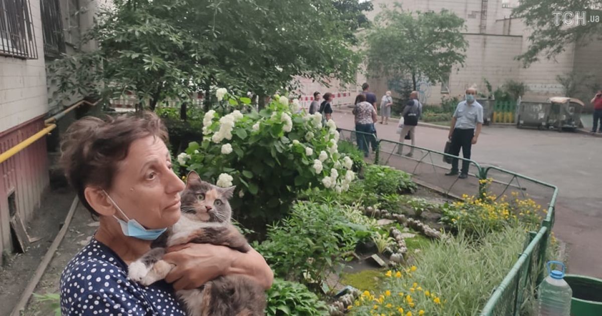 Вибух будинку на Позняках: чи отримають мешканці аварійної частини будівлі якісь компенсації